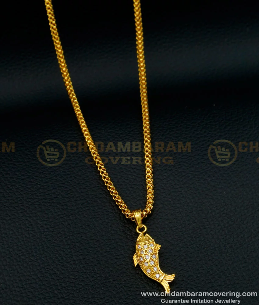 Gold chain deals with fish pendant